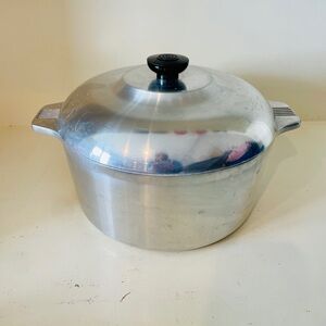 Magnalite Classic Dutch Oven Vintage EUC 5 qt Aluminum Gas Stove 10" diameter